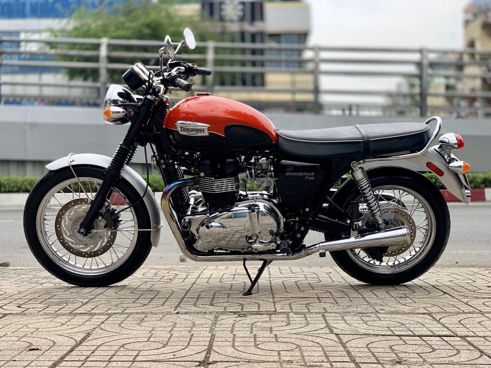 Giá Triumph Triumph Bonneville T100 đăng ký 2015 đã sử dụng giá 286 triệu. LH: 0934010000