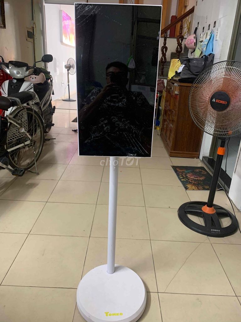 Màn hình quảng cáo Tomko T215g16 22 inch Hư màn. Mua bán Phụ kiện (Màn hình, Chuột...) tại Quận Ngô Quyền Hải Phòng được đăng bởi Gia Long  hình 1
