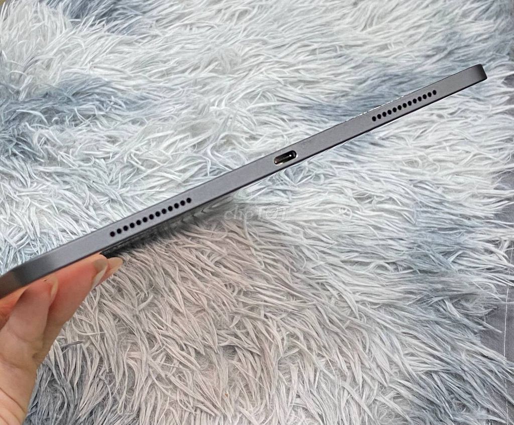 Apple iPad Pro 2020 11 inch 128GB Xám. Mua bán Máy tính bảng tại Quận 5 Tp Hồ Chí Minh được đăng bởi Kim Ngọc hình 1