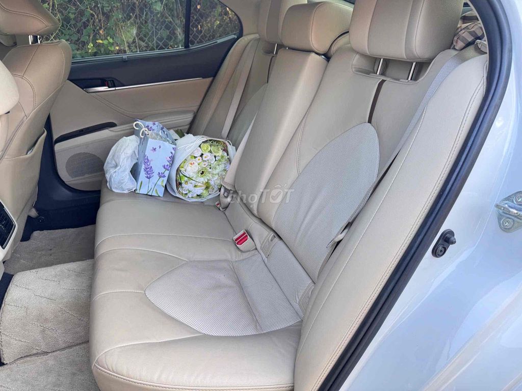 🚘 Toyota Camry 2.5Q 2023 - Xe 1 chủ mua mới từ đầu. Mua bán Ô tô tại Thành phố Thủ Đức Tp Hồ Chí Minh được đăng bởi Tấn Lợi Car hình 8