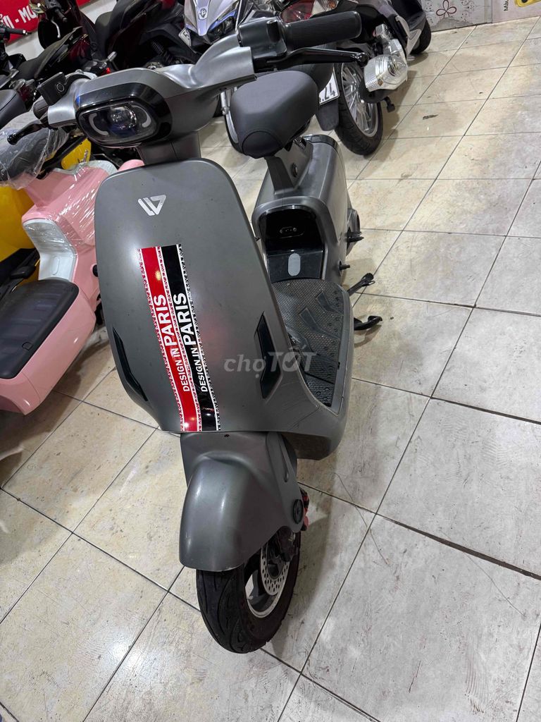 Электрический скутер Yadea X50 Grey с 5 танками б/у