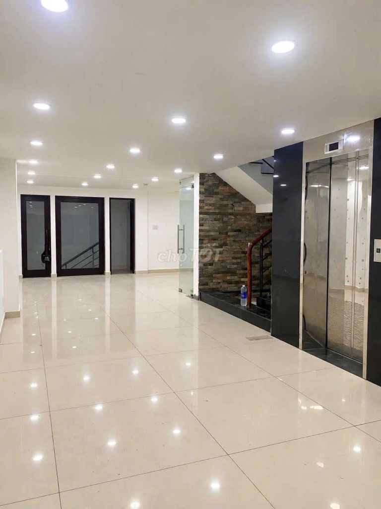 Rent · 4 bd · 120 м² · Quận Tân Bình, ул. Đường Hồng Hà