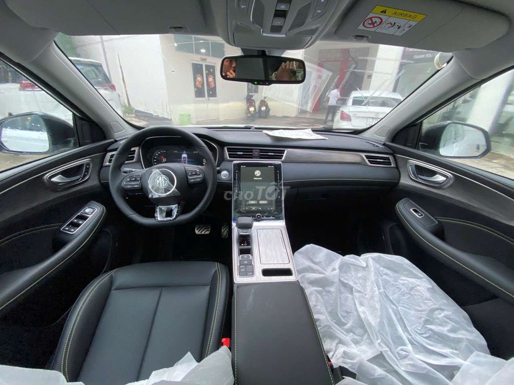 RX5 LUX💥MIỄN PHÍ TRƯỚC BẠ💥TRẢ TRƯỚC 159TR💯. Mua bán Ô tô tại Quận 6 Tp Hồ Chí Minh được đăng bởi SHOWROOM Ô TÔ MG KINH DƯƠNG VƯƠNG  hình 5