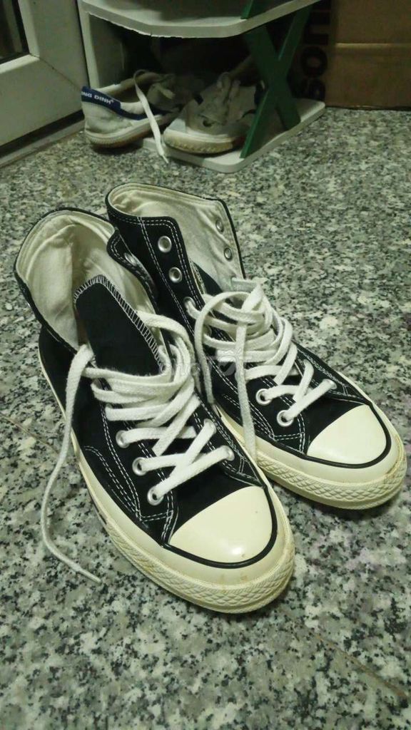 Giày thể thao Converse Chuck Taylor Đen. Mua bán Giày dép tại Quận Tây Hồ Hà Nội được đăng bởi Nguyễn Đức  hình 1