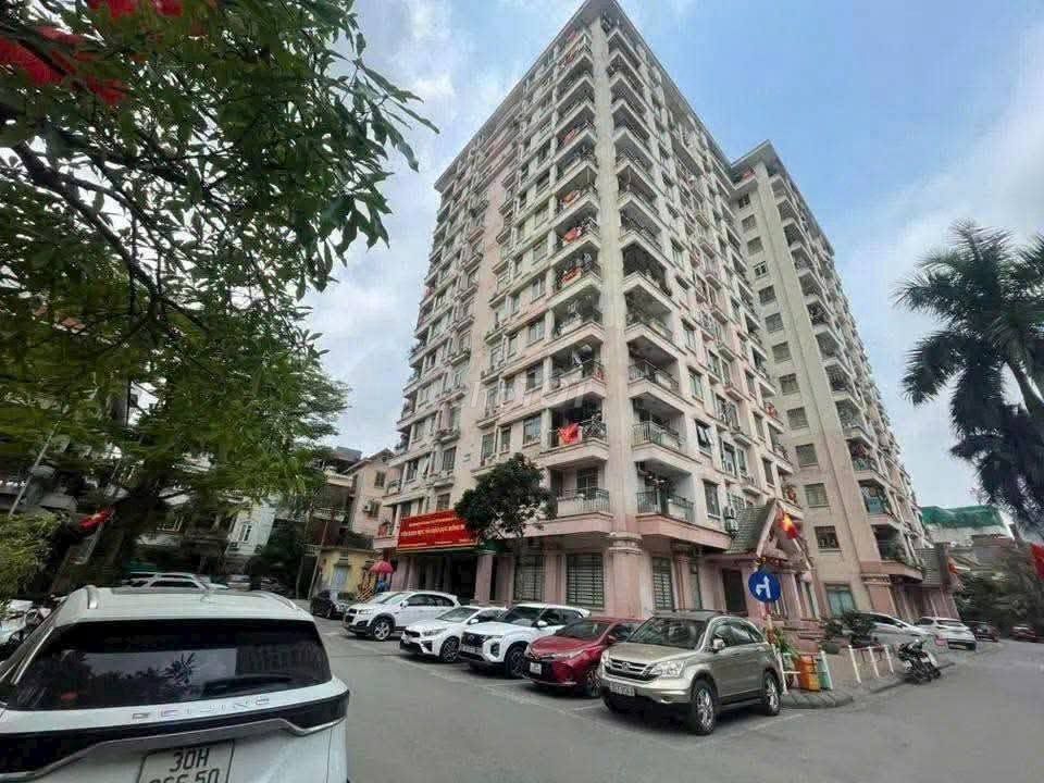 Продается квартира площадью 65 м² в Дойняне, 6, 4 миллиарда Нянь