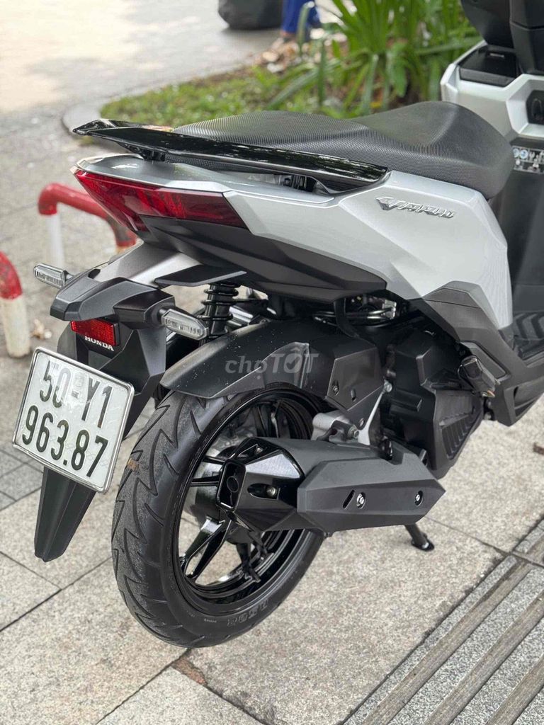 Honda Vario 125 Smartkey 2024 Сребро Индонезия ПТС