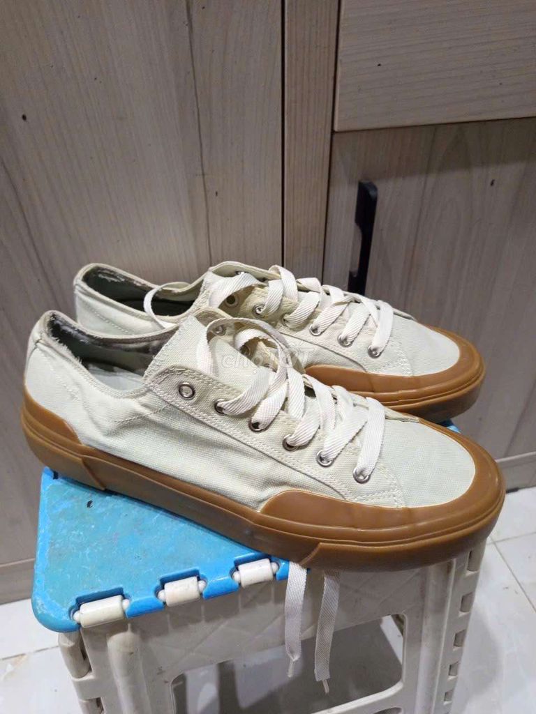 Giày bata H&M nam vải size 42. Mua bán Giày dép tại Quận 7 Tp Hồ Chí Minh được đăng bởi Khoi Vu hình 1