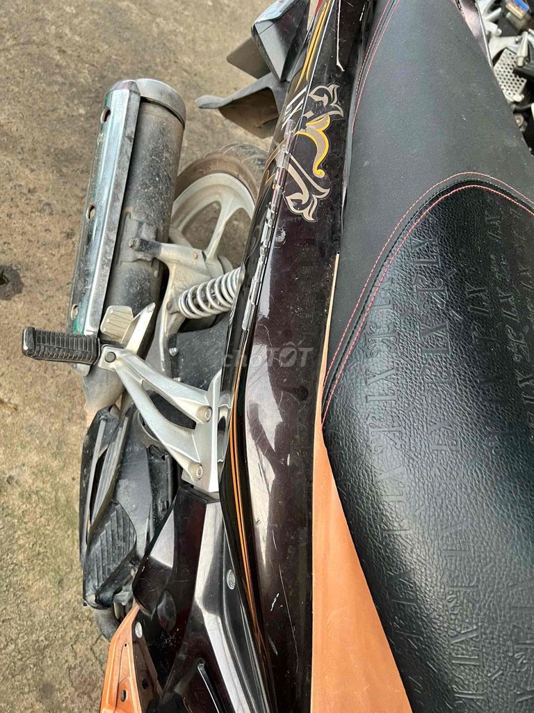 novo 4  2010 bán. Mua bán Xe máy tại Huyện Trảng Bom Đồng Nai được đăng bởi Hong Phuc hình 2