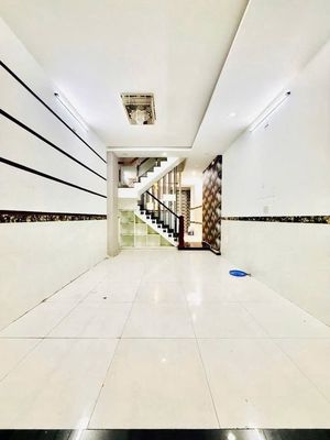 HIẾM 5,3TY BÊN CẠNH ĐH LUẬT, NHÀ MẶT TIỀN 75M2, HẺM SẠCH ĐẸP OTO ĐỖ. Mua bán nhà ở tại Thành phố Thủ Đức Tp Hồ Chí Minh được đăng bởi Trịnh Nhung
