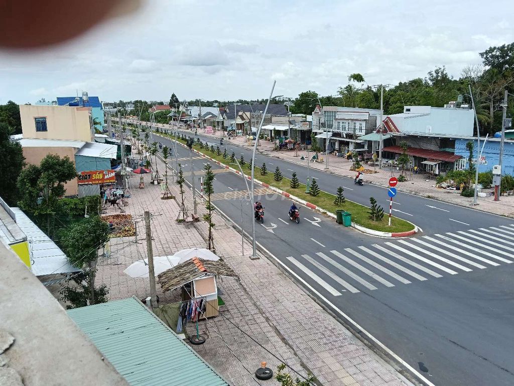 Nhà đất cho thuê nguyên căn