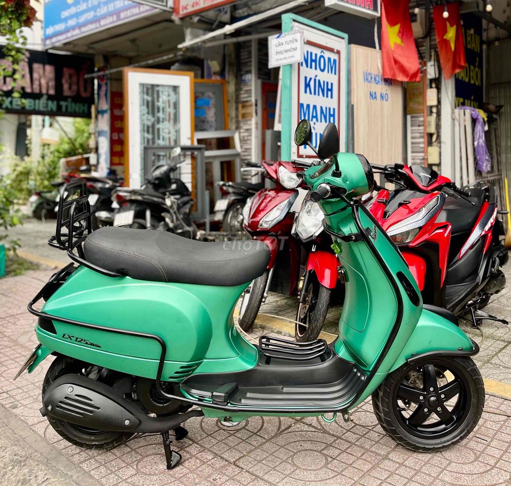 Vespa 3Vie 2013, biển Tp, máy bao êm  - có góp. Mua bán Xe máy tại Quận 8 Tp Hồ Chí Minh được đăng bởi Võ Thanh Nhựt hình 3