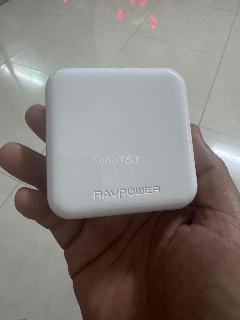 Sạc nhanh kiêm dự phòng RAVPower RP-PB101. Mua bán Phụ kiện (Màn hình, Chuột...) tại Quận Dương Kinh Hải Phòng được đăng bởi Cafe Mobile hình 1