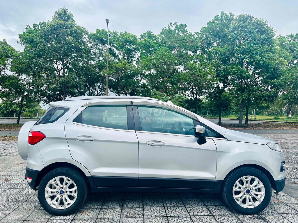 Ford Ecosport Titanium 2015 АКПП серебристый