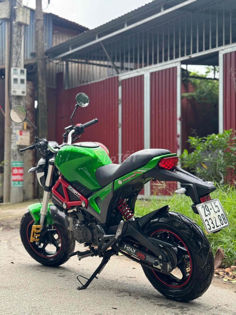 cần bán ducati mini xe lướt đi chuẩn 1100km. Mua bán Xe máy tại Quận Long Biên Hà Nội được đăng bởi Đỗ Điều hình 2