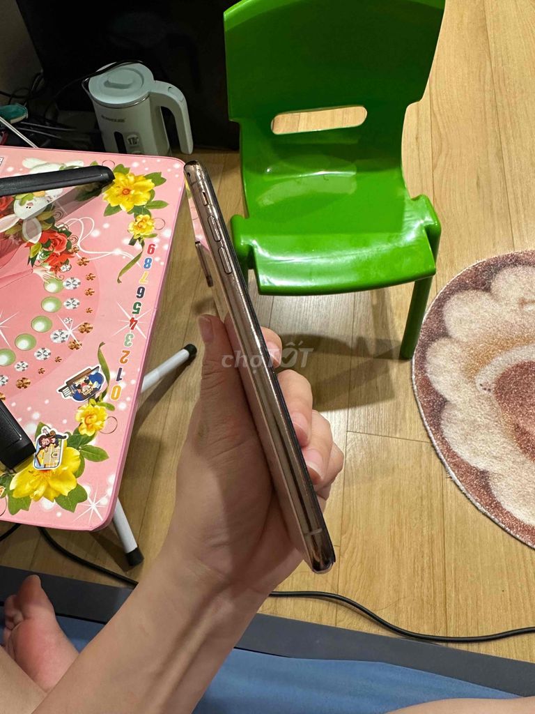 Apple iPhone XS Max 64GB Vàng Like New. Mua bán Điện thoại tại Quận Tây Hồ Hà Nội được đăng bởi Nguyễn Hằng hình 1