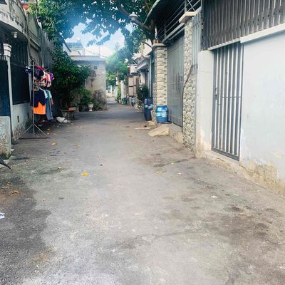 Cho thuê nhà 1 trệt 1 lầu hẽm xe hơi plinh xuânTĐ