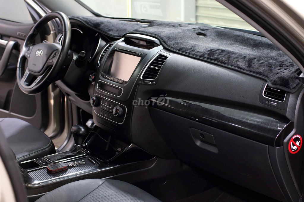 Kia Sorento 2015 GATH - 54000 km rất mới. Mua bán Ô tô tại Huyện Bình Chánh Tp Hồ Chí Minh được đăng bởi Lê Nguyên hình 14