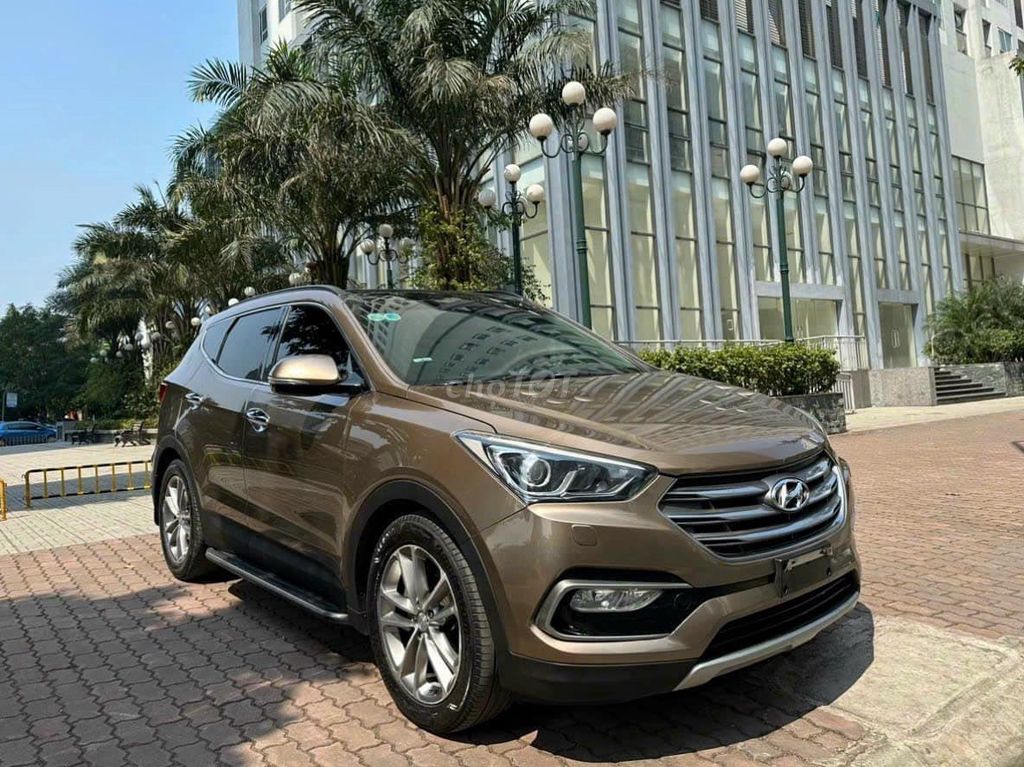 Hyundai Santa Fe 2018 2.2L 4WD Nâu đẹp full option. Mua bán Ô tô tại Quận 12 Tp Hồ Chí Minh được đăng bởi Quang hình 1