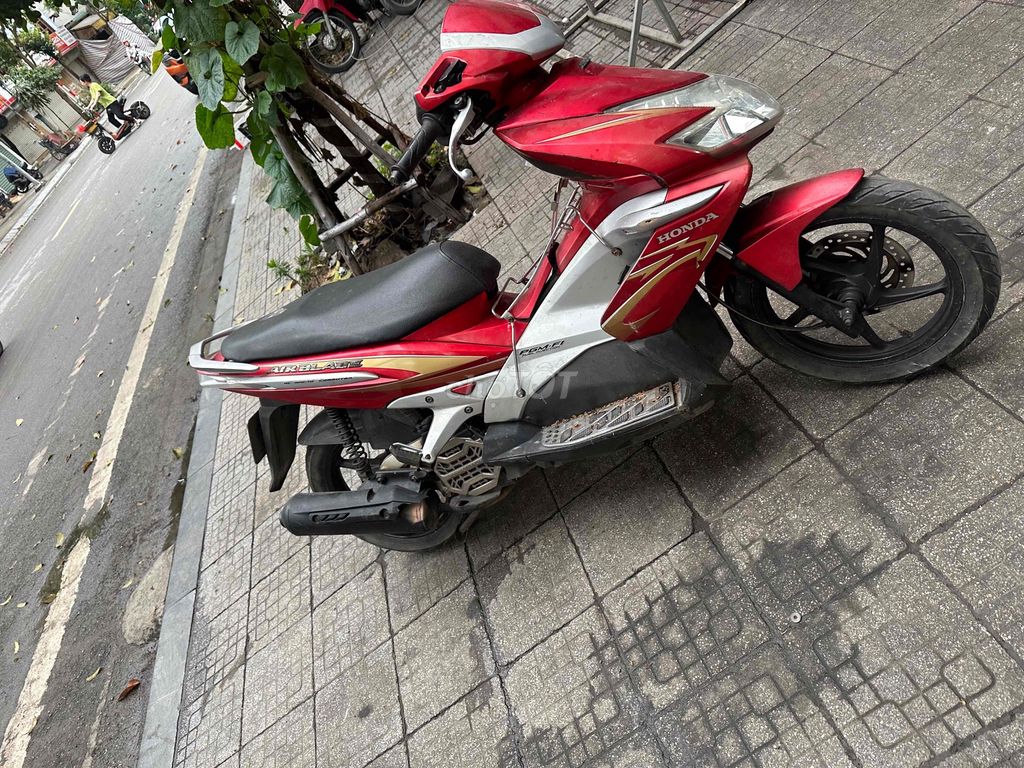 Воздушный клинок Honda 2010 красный