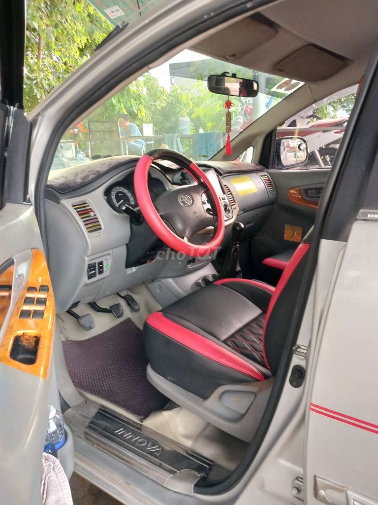 Toyota Innova. Mua bán Ô tô tại Quận Sơn Trà Đà Nẵng được đăng bởi HOÀNG TUẤN hình 6