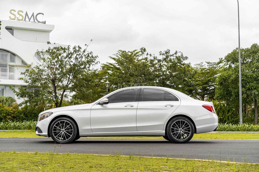 C200 Exclusive Sx 2021 màu trắng sang trọng. Mua bán Ô tô tại Quận 7 Tp Hồ Chí Minh được đăng bởi Dương Phương hình 5