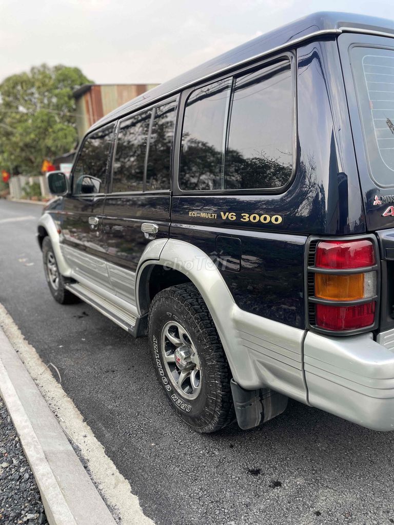 Mitsubishi Pajero 1997 - 200000 km