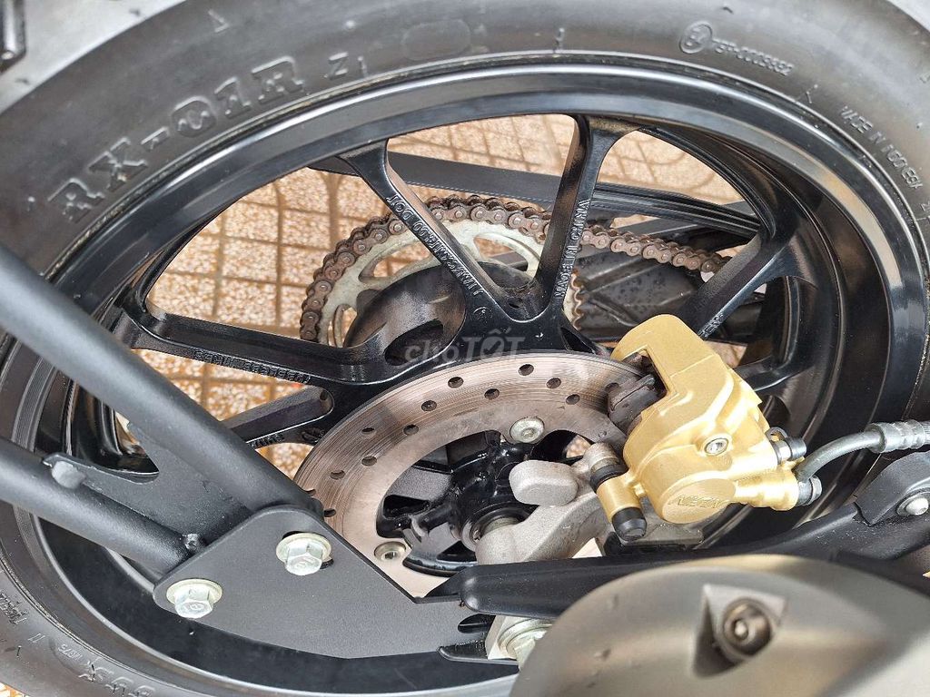 Yamaha R15 2020 odo chuẩn 8000. Mua bán Xe máy tại Thành phố Bạc Liêu Bạc Liêu được đăng bởi seller hình 3