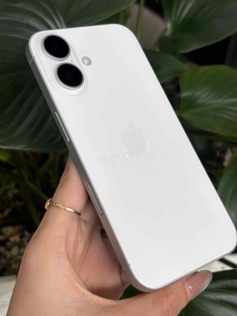 Apple iPhone 16 128GB Trắng VN/A pin 92 Bh 6/2026. Mua bán Điện thoại tại Quận Ninh Kiều Cần Thơ được đăng bởi Quý Mobile Cần thơ hình 1