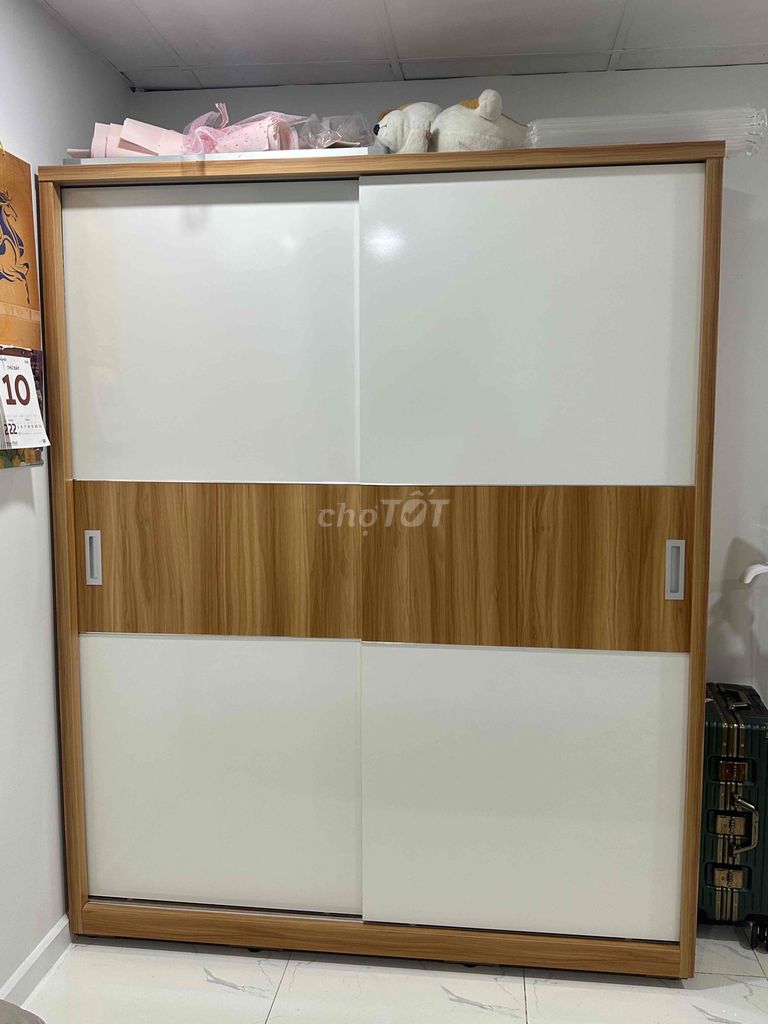 Tủ quần áo Gỗ 1m6 x 2m Như mới. Mua bán Tủ, kệ gia đình tại Quận 10 Tp Hồ Chí Minh được đăng bởi Bỉ Ngạn Antaram hình 1