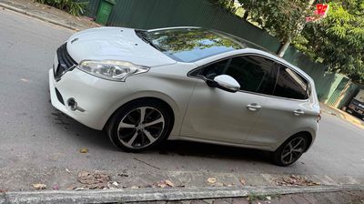 Peugeot 208 2015 1.6L AT - 85632 km. Mua bán Ô tô tại Huyện Đông Anh Hà Nội được đăng bởi thành hải mua bán điện thoại cũ