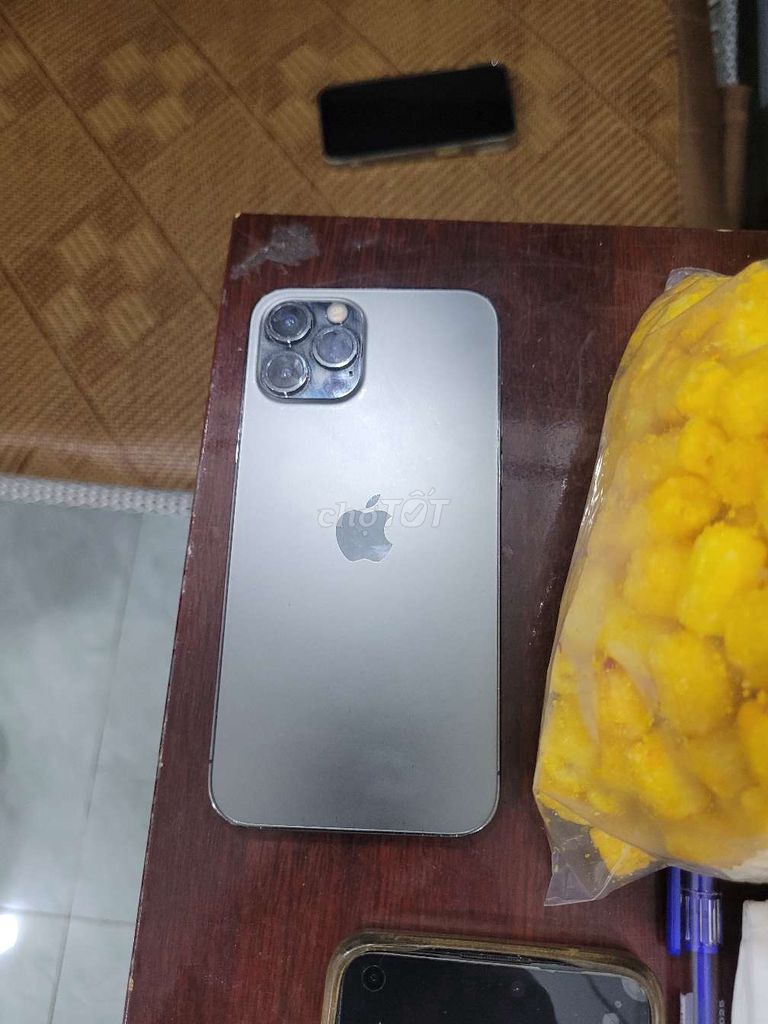 iPhone 12 Pro 256GB Xám Bể màn hình. Mua bán Điện thoại tại Quận 4 Tp Hồ Chí Minh được đăng bởi mapdich1989 hình 1