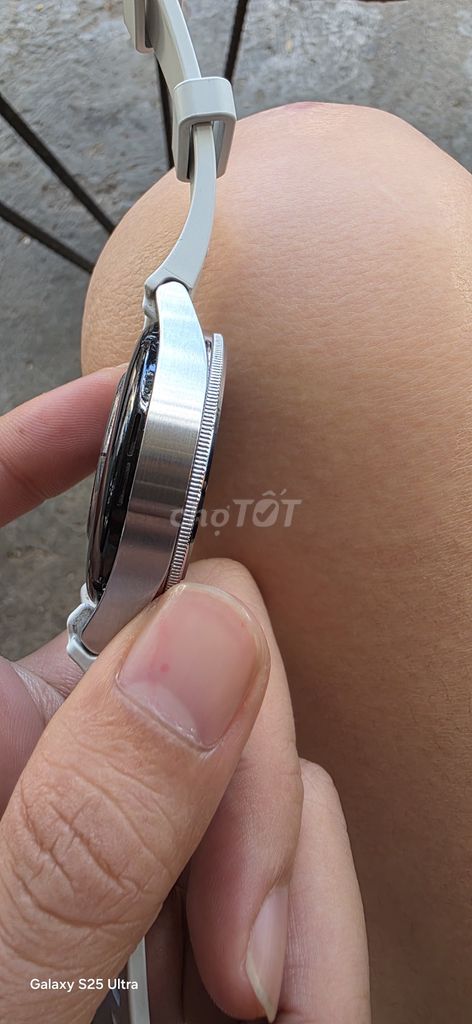 Samsung Galaxy Watch Bạc Kim loại. Mua bán Thiết bị đeo thông minh tại Thành phố Tây Ninh Tây Ninh được đăng bởi Chàng Trai Bách Hoá Xanh hình 1