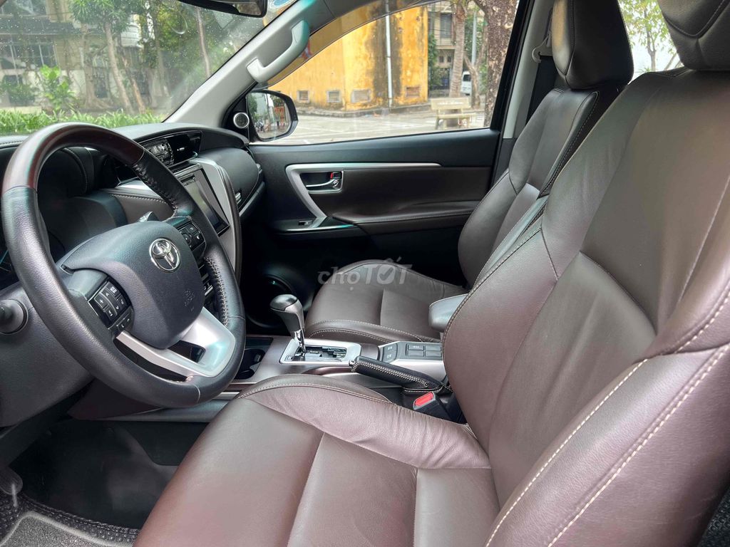 Fortuner 2020 4x2AT nhập khẩu máy xăng xe đẹp. Mua bán Ô tô tại Quận 12 Tp Hồ Chí Minh được đăng bởi Phạm Hoàng hình 10