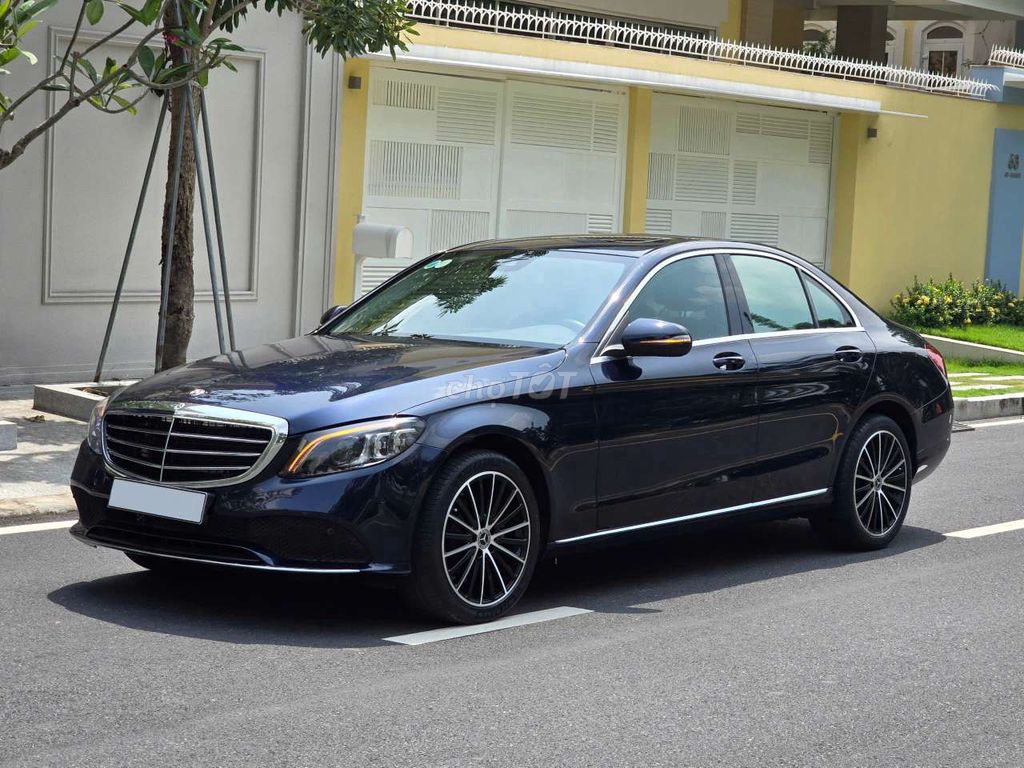 Mercedes C200 Exclusive 2019 siêu mới