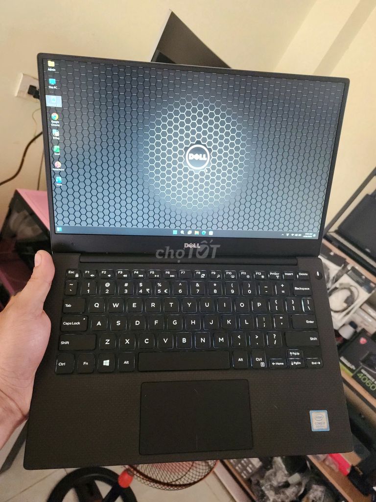 Dell XPS 13 i7-8550U/13.3 in 3K HDR/16G/256G. Mua bán Laptop tại Thành phố Buôn Ma Thuột Đắk Lắk được đăng bởi DH Computer hình 1