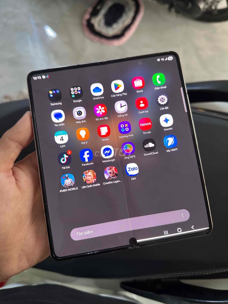 Samsung Z Fold4 256GB Vàng. Mua bán Điện thoại tại Huyện Nhơn Trạch Đồng Nai được đăng bởi văn nam hình 1