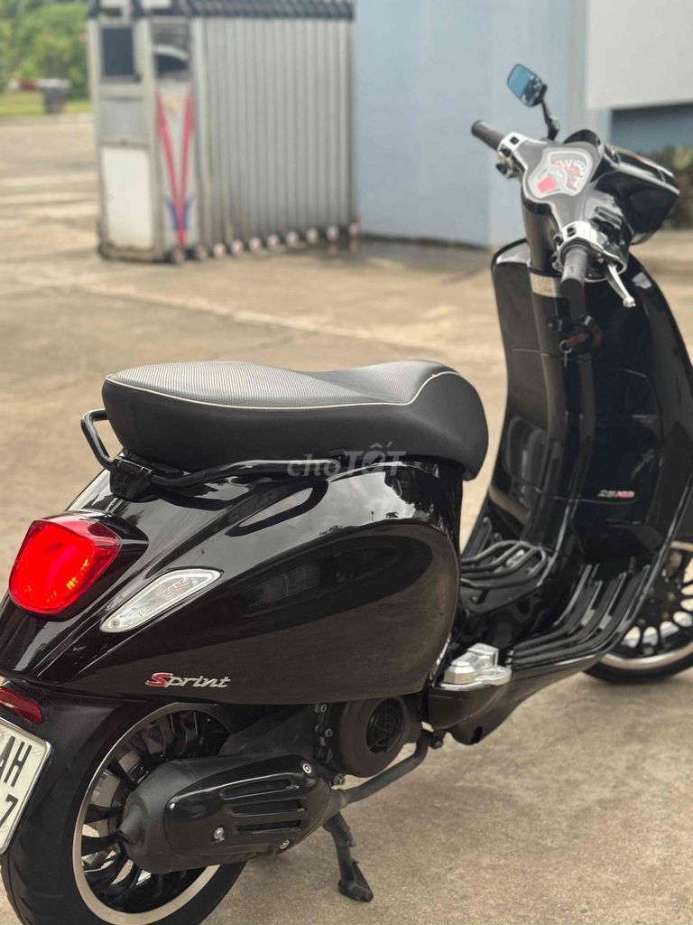 Vespa đk 2023 phanh ABS máy igert zin chất 9 chủ. Mua bán Xe máy tại Quận Thanh Khê Đà Nẵng được đăng bởi A Dũng hình 5
