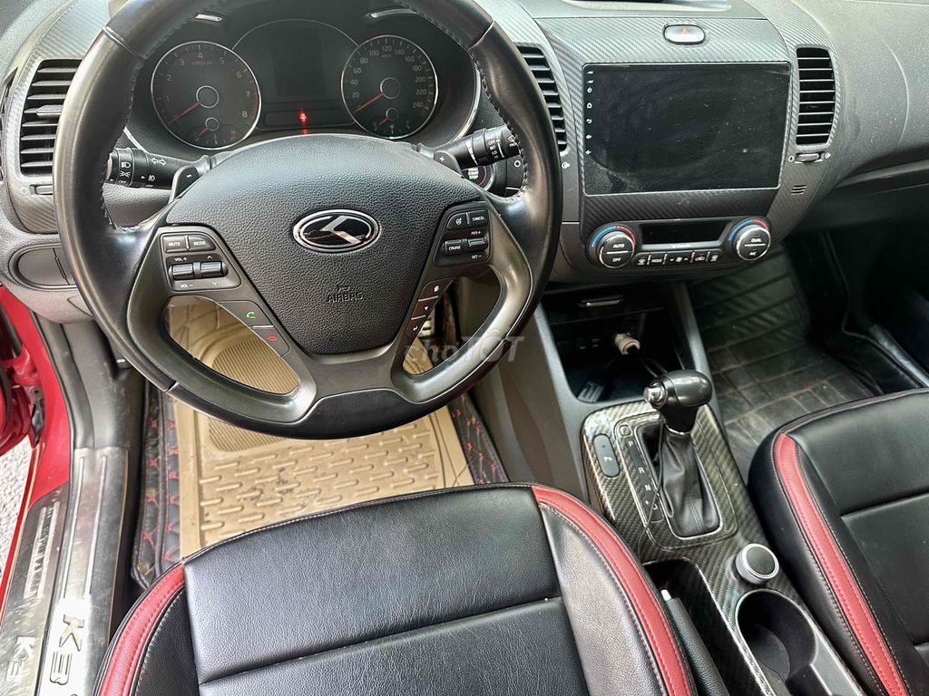 Kia K3 2015 Full option Đỏ. Mua bán Ô tô tại Thành phố Biên Hòa Đồng Nai được đăng bởi Luxury AUTO  hình 2