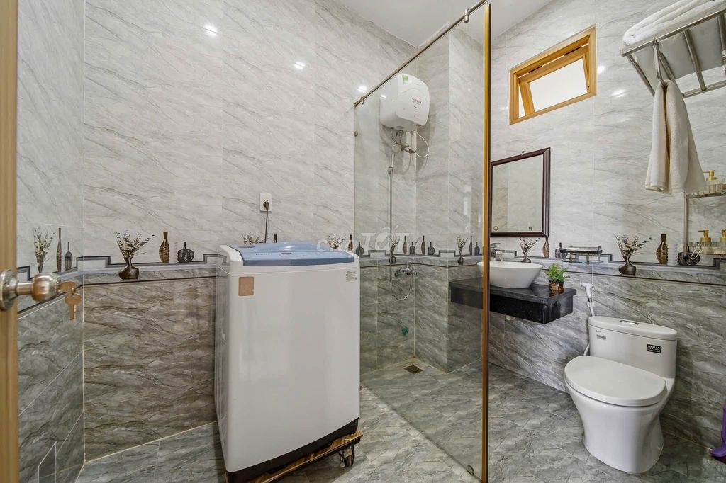 Cho thuê phòng 1PN có ban công, full nội thất, đường Ngũ Hành Sơn