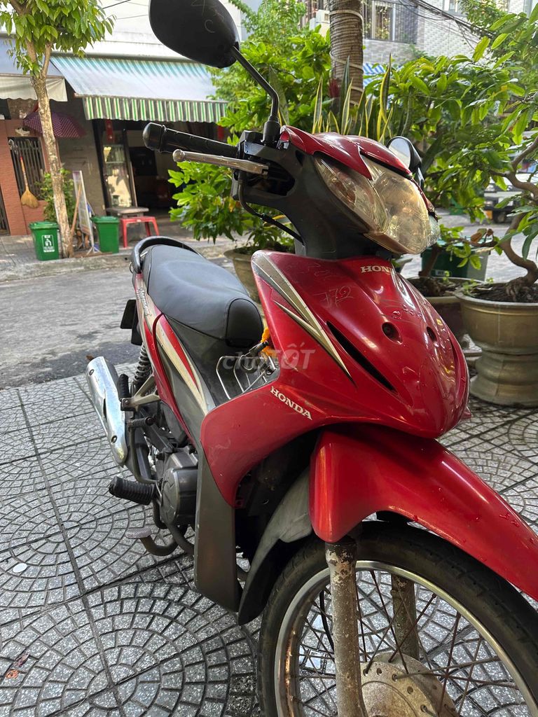 có chiếc xe wawes cần bán. Mua bán Xe máy tại Quận Sơn Trà Đà Nẵng được đăng bởi minh quý hình 3