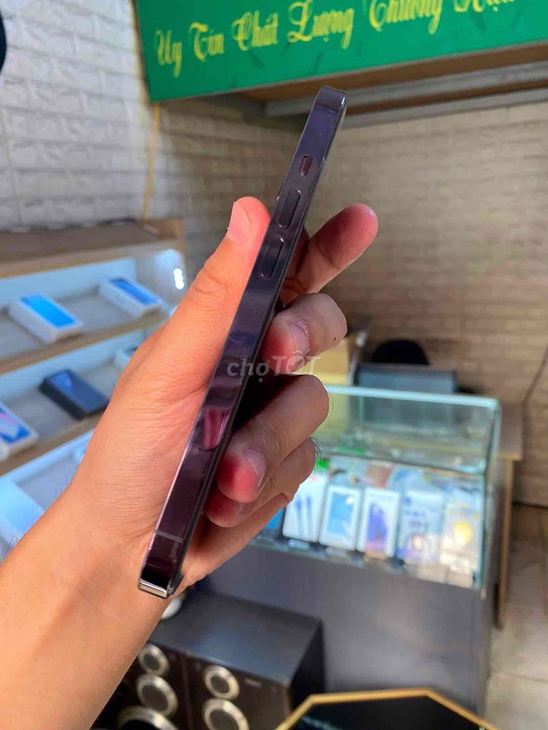 Apple iPhone 14 Pro 128GB Tím Like New. Mua bán Điện thoại tại Huyện Xuân Lộc Đồng Nai được đăng bởi Toàn Nguyễn hình 1