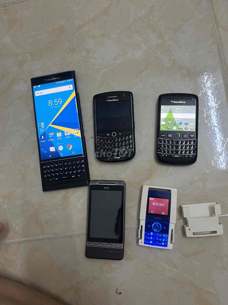 Blackberry priv Tour bold 9790 Xelebri X5 HTC hero. Mua bán Điện thoại tại Quận Tân Phú Tp Hồ Chí Minh được đăng bởi Trương Hiệp hình 1