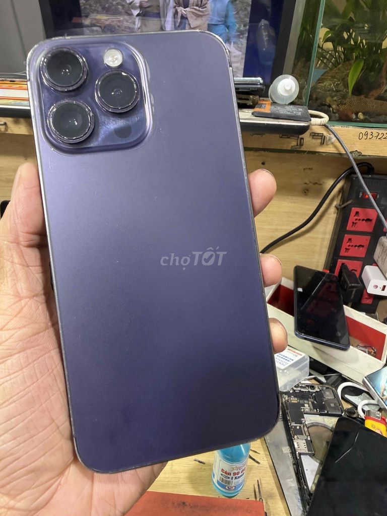 Apple iPhone 14 Pro Max 256GB Tím Việt Nam Đã qua. Mua bán Điện thoại tại Quận Tân Phú Tp Hồ Chí Minh được đăng bởi gia phát hình 1
