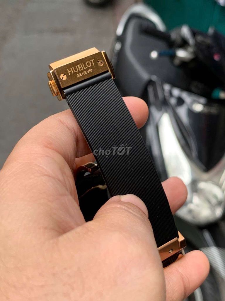 Đồng hồ Hút Lọt size 42mm máy cơ