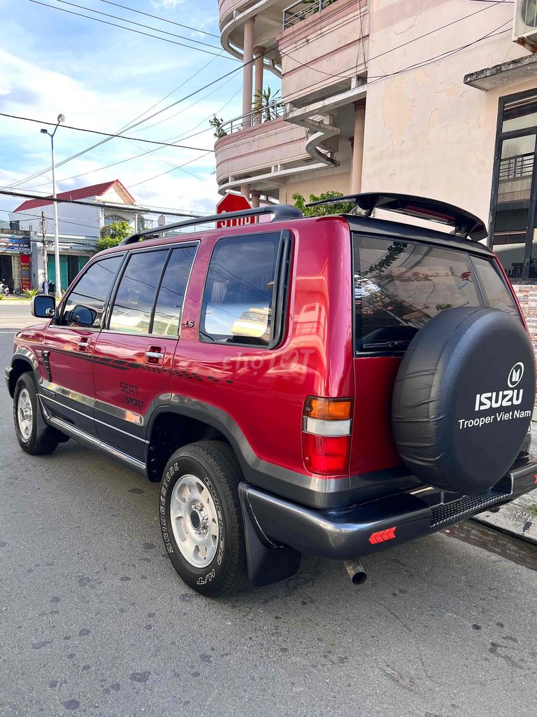 Isuzu Trooper 1999 photo 5