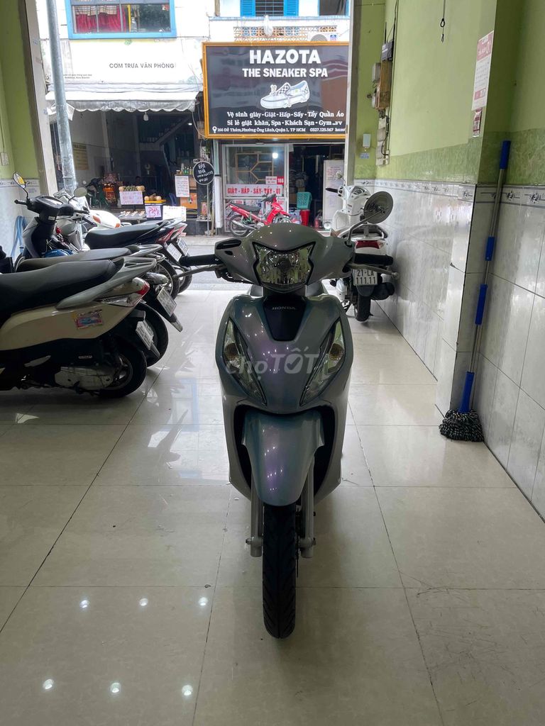 Vision xanh xà cừ smartkey bsđg VIP 50AD-99998. Mua bán Xe máy tại Quận 1 Tp Hồ Chí Minh được đăng bởi Tiến Nguyễn Q1 hình 2