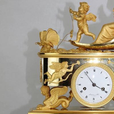 Đồng hồ lò sưởi Chariot Đế chế Pháp cổ