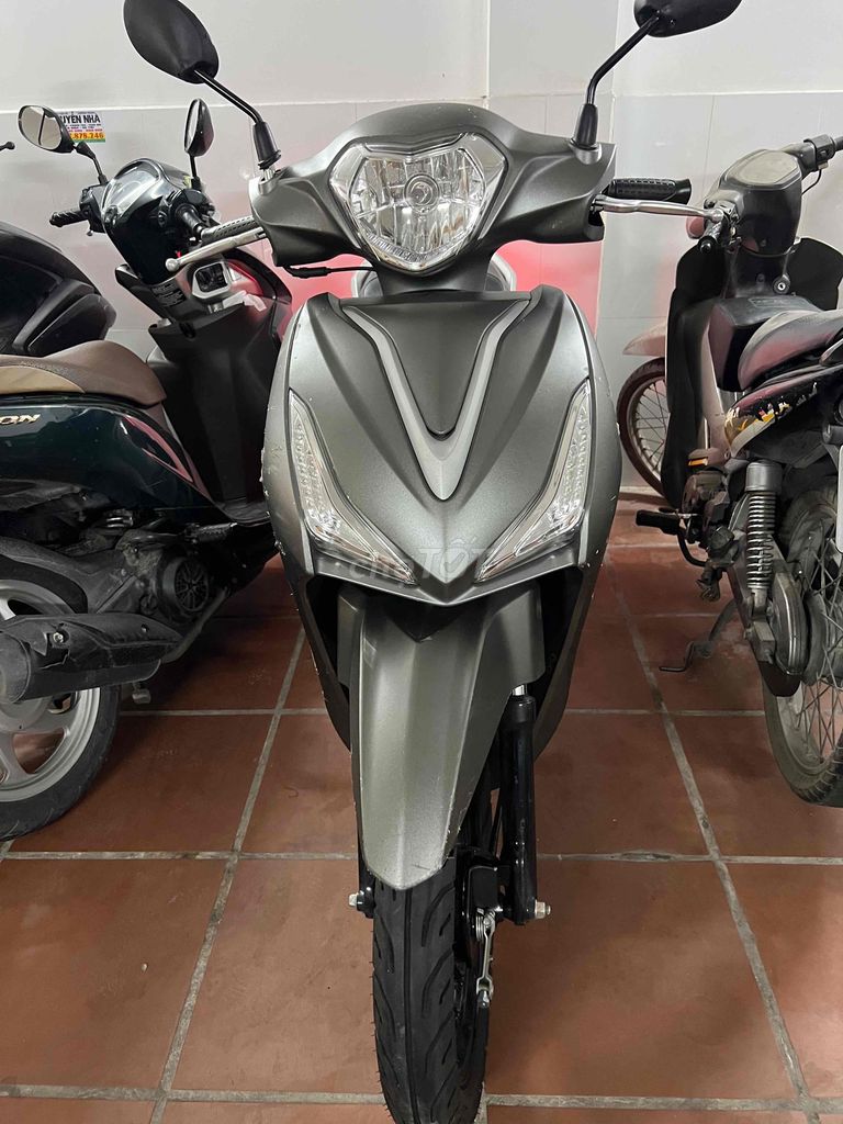 Bán xe 50 cc tay ga Kimco hermosa Biển số TpHCM. Mua bán Xe máy tại Quận 8 Tp Hồ Chí Minh được đăng bởi phạm thanh liêm hình 2