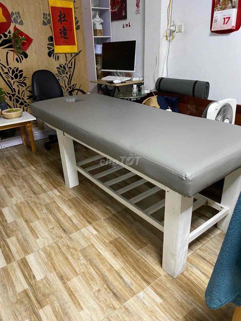 Giường spa/massage khung gỗ xám. Mua bán Đồ chuyên dụng, Giống nuôi trồng tại Quận Đống Đa Hà Nội được đăng bởi Nhism Cutie hình 1