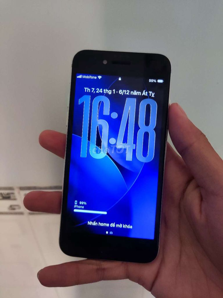 Apple iPhone SE Bạc. Mua bán Điện thoại tại Quận Bình Thuỷ Cần Thơ được đăng bởi KengBu hình 1